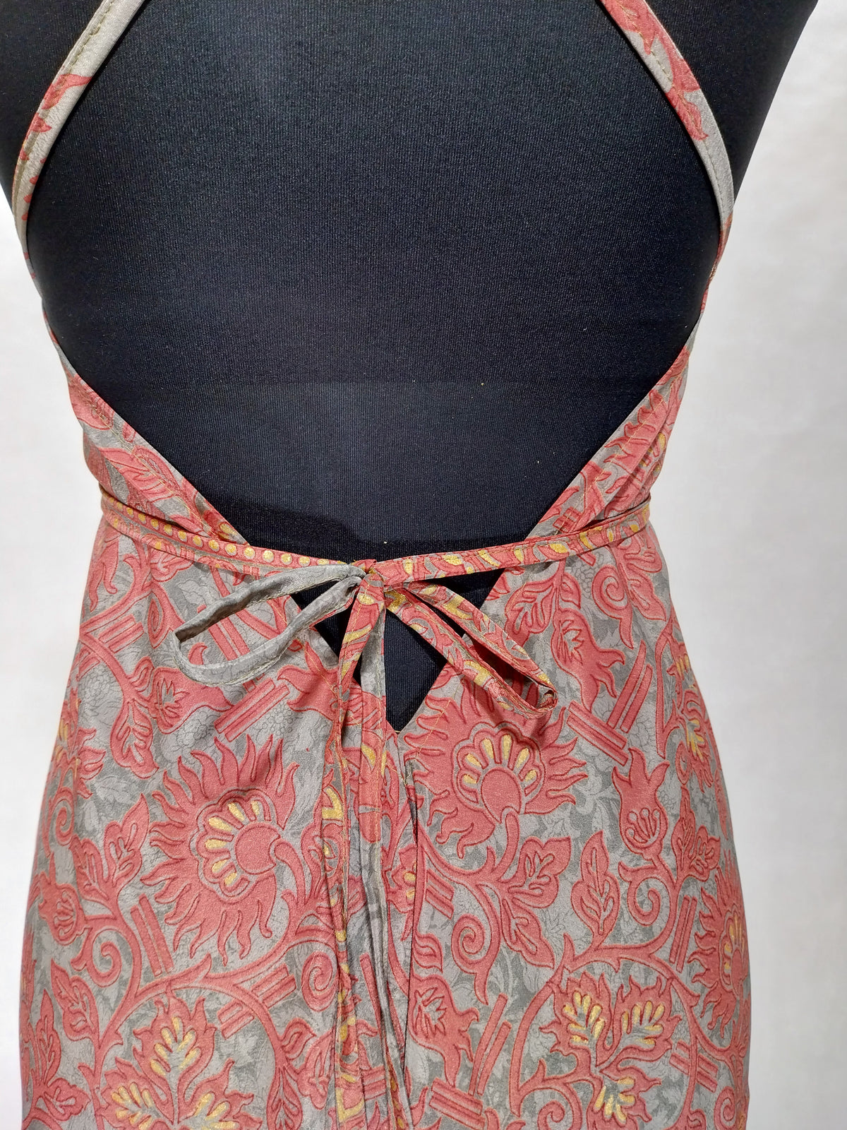 Das lange Magische Kleid One Day in Paris