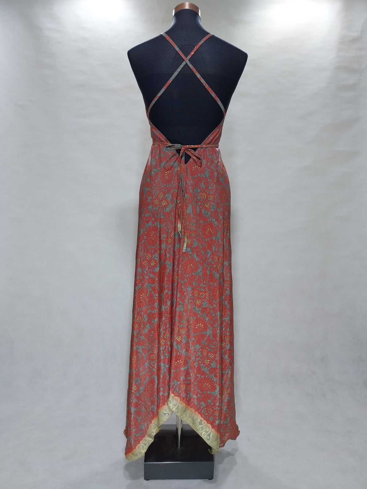 Das lange Magische Kleid One Day in Paris