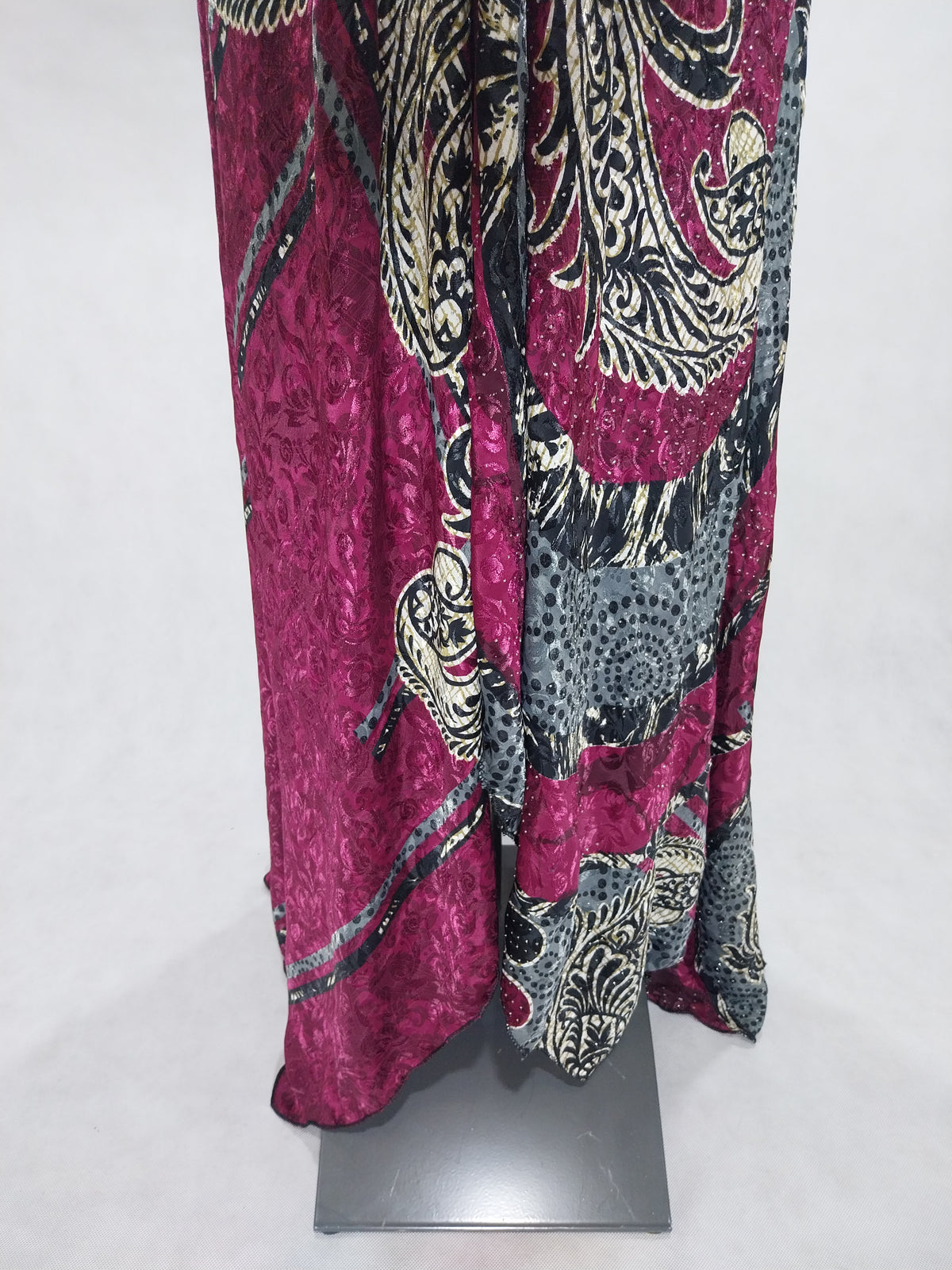 Das lange Magische Kleid Dragon Fruit