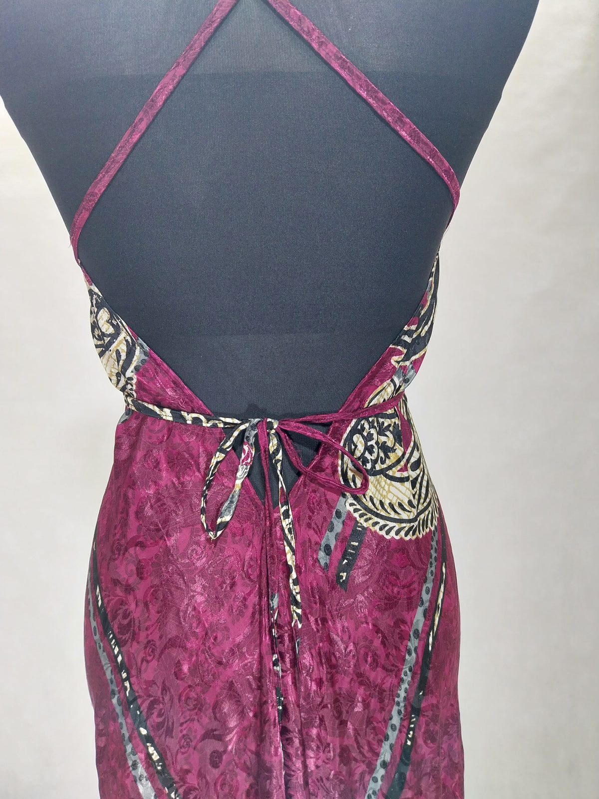Das lange Magische Kleid Dragon Fruit