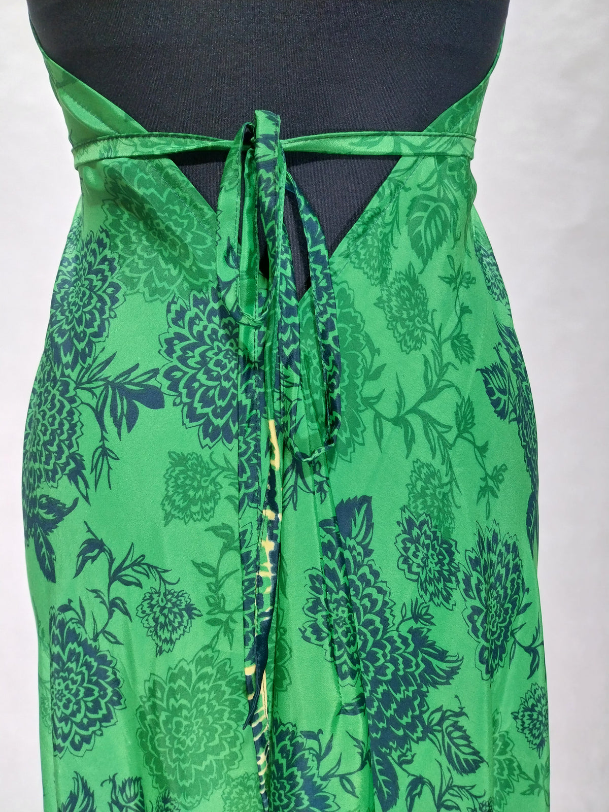 Das lange Magische Kleid Green Roses