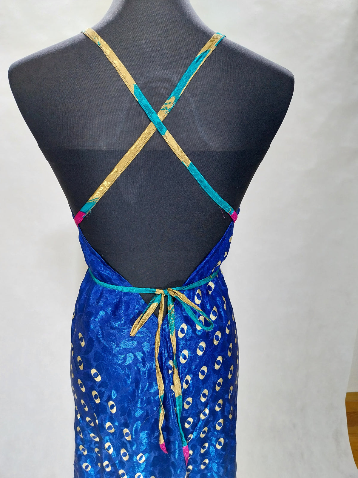 Das lange Magische Kleid Blue Peacock