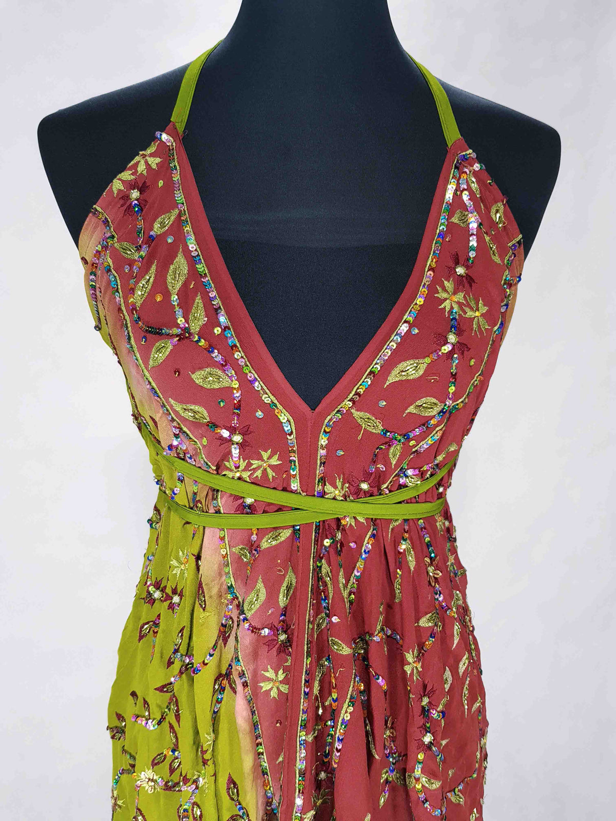 Das lange Magische Kleid luxuriöses Rot-Grün